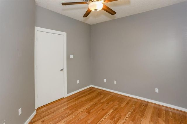 4030 Center Street, Houston, TX 77007