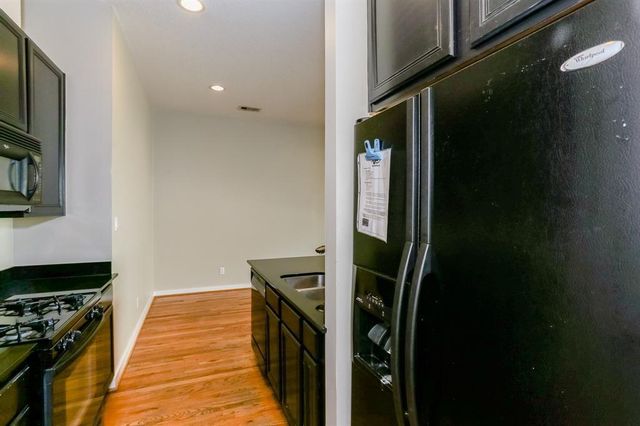 4030 Center Street, Houston, TX 77007