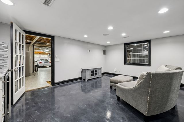 827 Maxwell Ct, Nashville, TN 37220