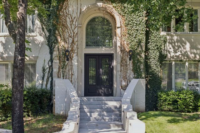 827 Maxwell Ct, Nashville, TN 37220