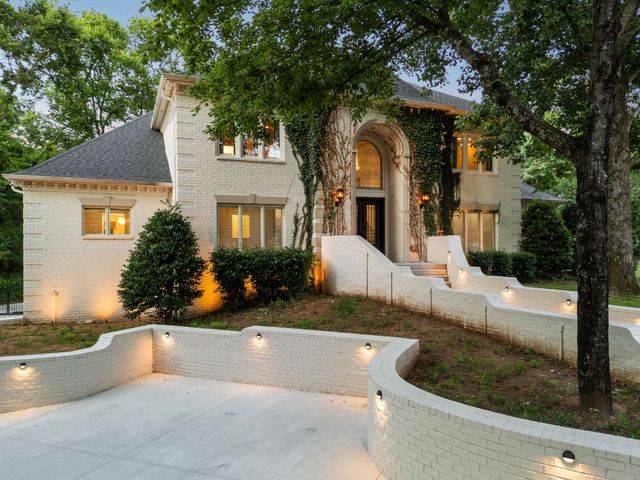 827 Maxwell Ct, Nashville, TN 37220