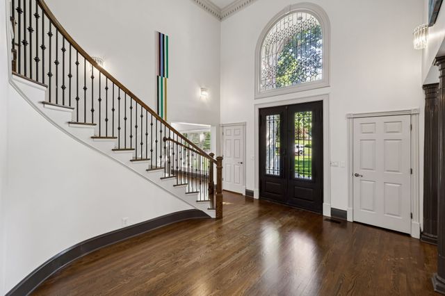 827 Maxwell Ct, Nashville, TN 37220