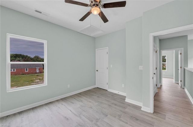 423A Elcinoco DR, Elizabeth City, NC 27909