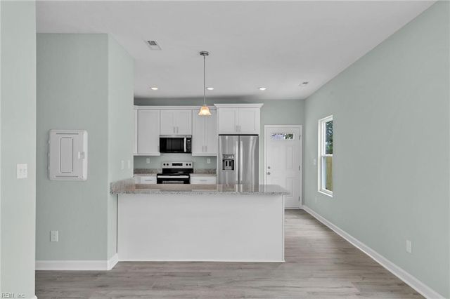 423A Elcinoco DR, Elizabeth City, NC 27909