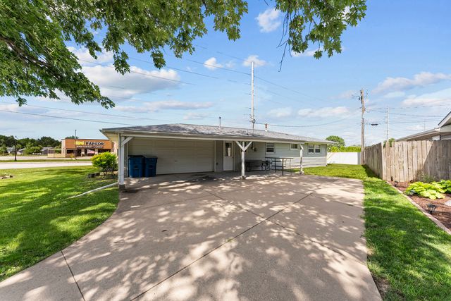 2313 12th Street, Silvis, IL 61282