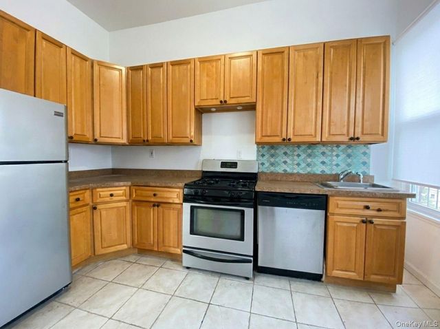 20-71 41st Street, Astoria, NY 11105