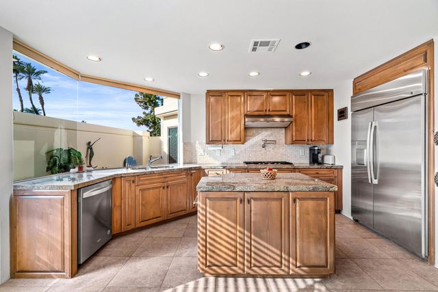 75385 Riviera Drive, Indian Wells, CA 92210