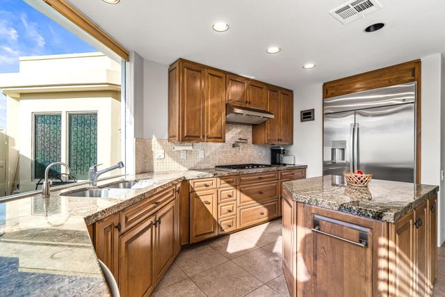 75385 Riviera Drive, Indian Wells, CA 92210