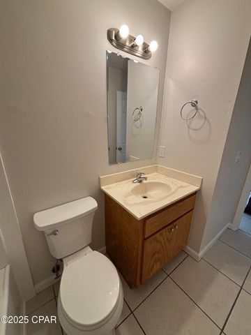 1100 Frankford Avenue B, Panama City, FL 32401