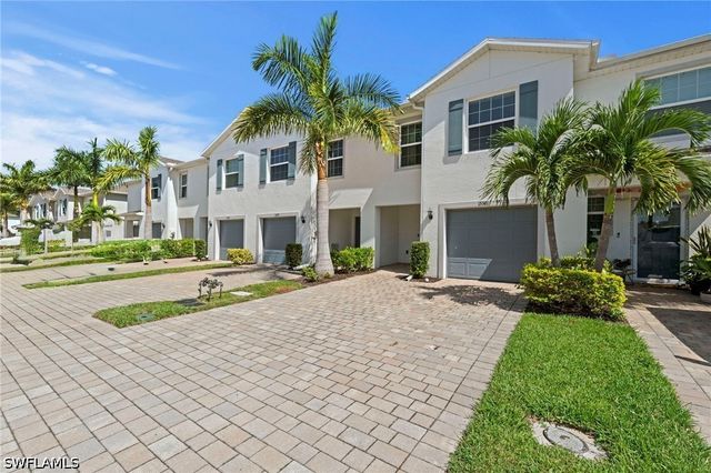 15381 Wildflower CIR, Naples, FL 34119