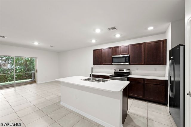 15381 Wildflower CIR, Naples, FL 34119