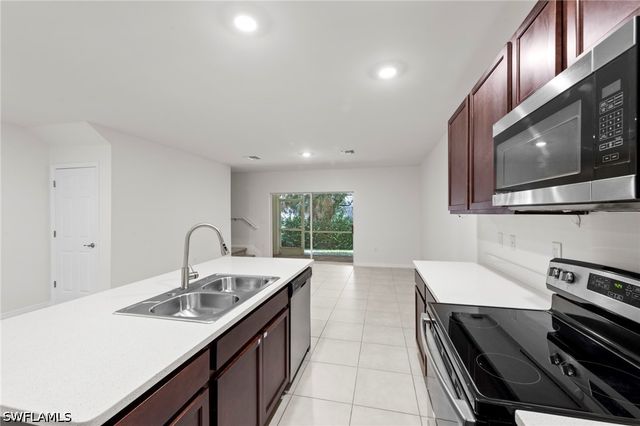15381 Wildflower CIR, Naples, FL 34119