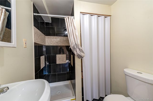 57 Rockland Avenue, West Babylon, NY 11704