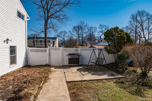 57 Rockland Avenue, West Babylon, NY 11704