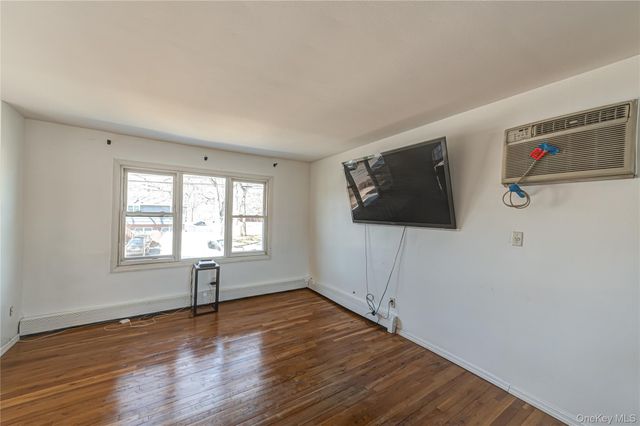 57 Rockland Avenue, West Babylon, NY 11704