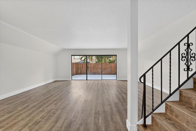 7325 SW 26th Court 22, Davie, FL 33314