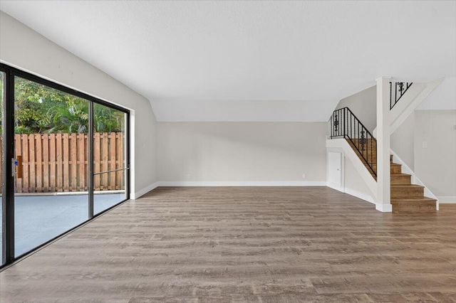 7325 SW 26th Court 22, Davie, FL 33314