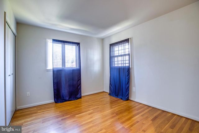 3923 FOREST GROVE DR, Annandale, VA 22003