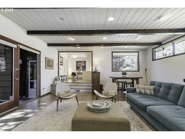 4204 Ne MAYWOOD Pl, Portland, OR 97220