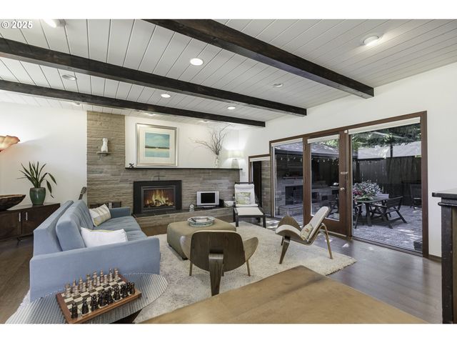 4204 Ne MAYWOOD Pl, Portland, OR 97220