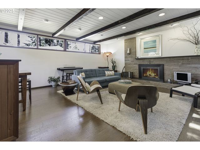 4204 Ne MAYWOOD Pl, Portland, OR 97220