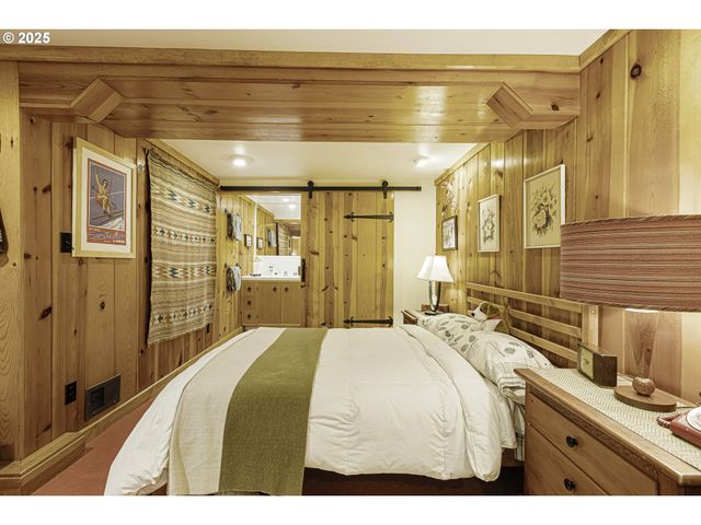 4204 Ne MAYWOOD Pl, Portland, OR 97220