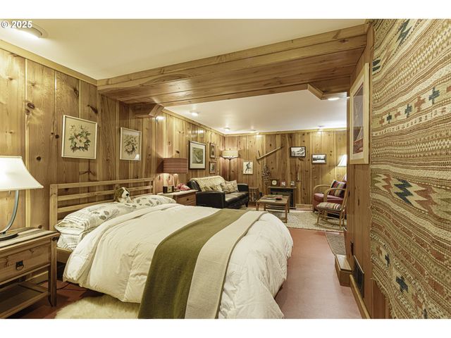 4204 Ne MAYWOOD Pl, Portland, OR 97220