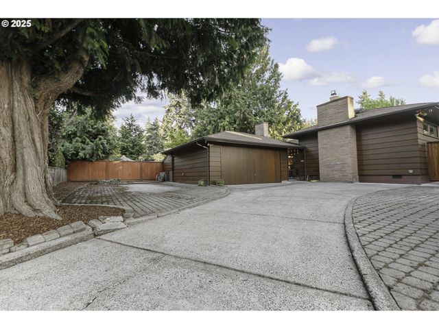 4204 Ne MAYWOOD Pl, Portland, OR 97220