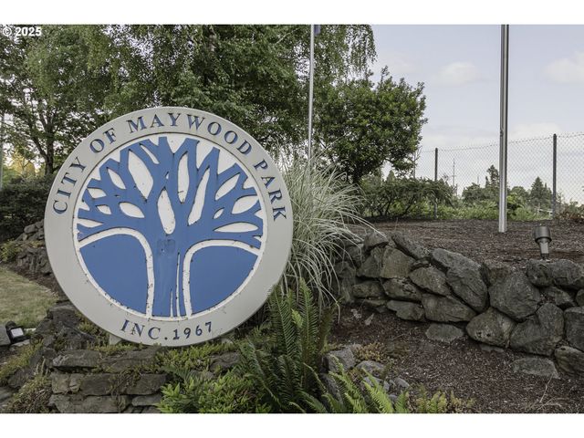 4204 Ne MAYWOOD Pl, Portland, OR 97220