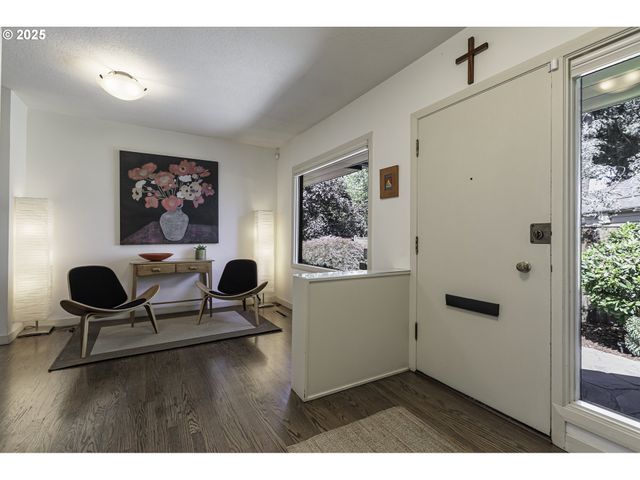 4204 Ne MAYWOOD Pl, Portland, OR 97220