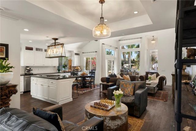 130 W Avenida San Antonio, San Clemente, CA 92672