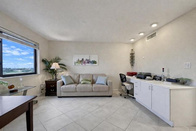 4838 Esedra Court 307, Lake Worth, FL 33467