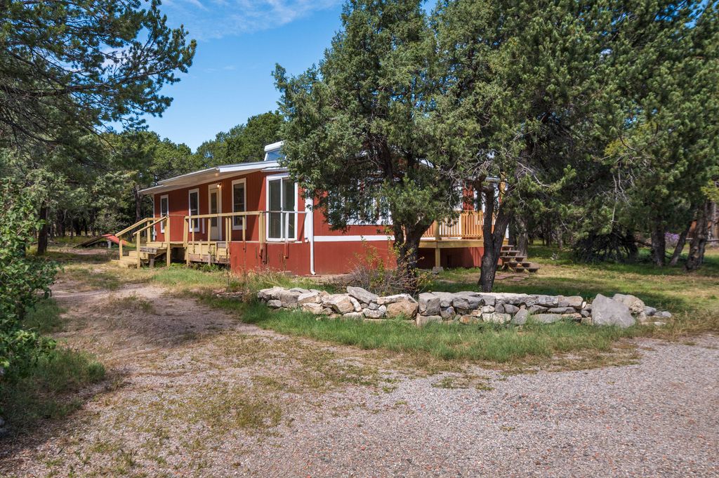 12 CANARY Place, Tijeras, NM 87059