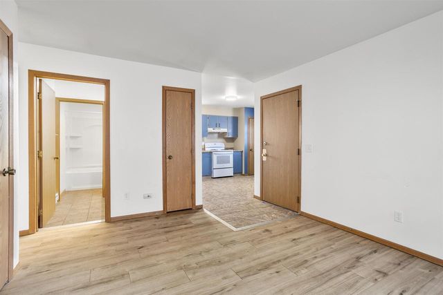 1007 JACKSON STREET, Oshkosh, WI 54901