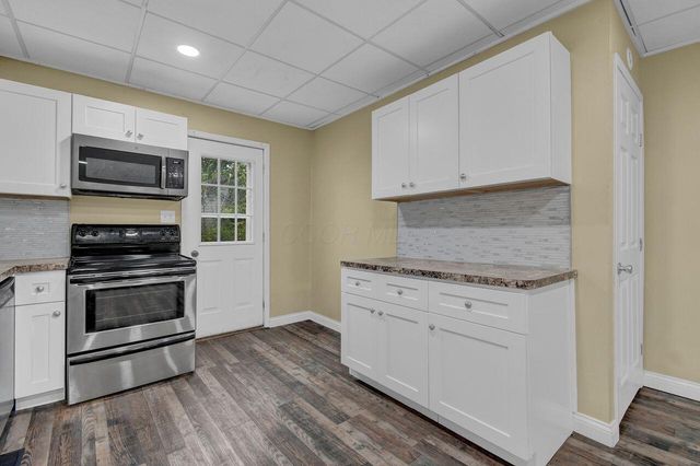 61 Rosebud Avenue, Newark, OH 43055