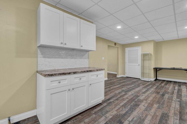 61 Rosebud Avenue, Newark, OH 43055