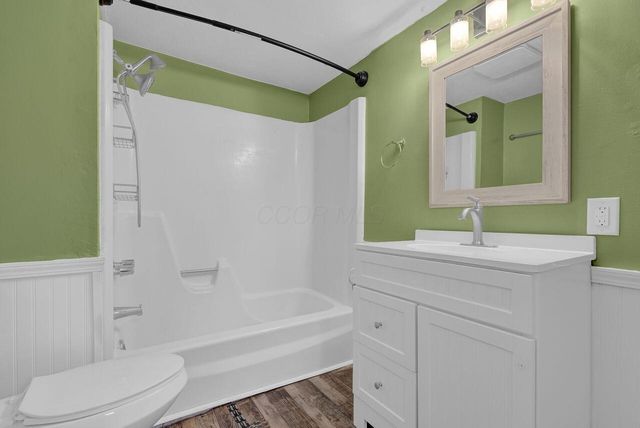 61 Rosebud Avenue, Newark, OH 43055