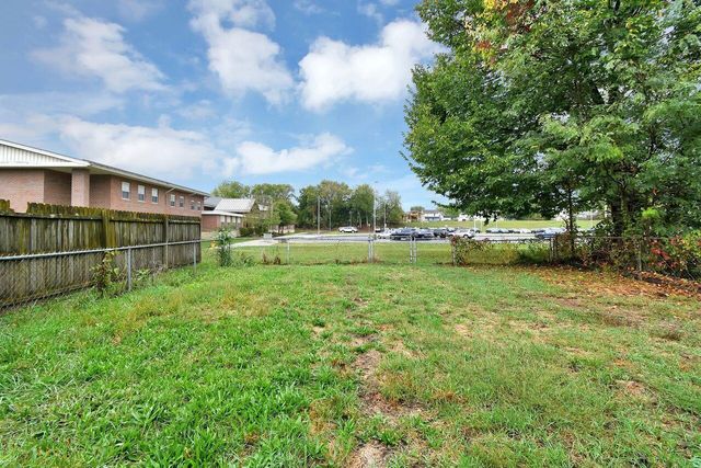 61 Rosebud Avenue, Newark, OH 43055