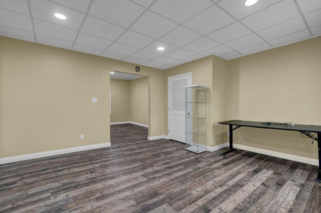 61 Rosebud Avenue, Newark, OH 43055