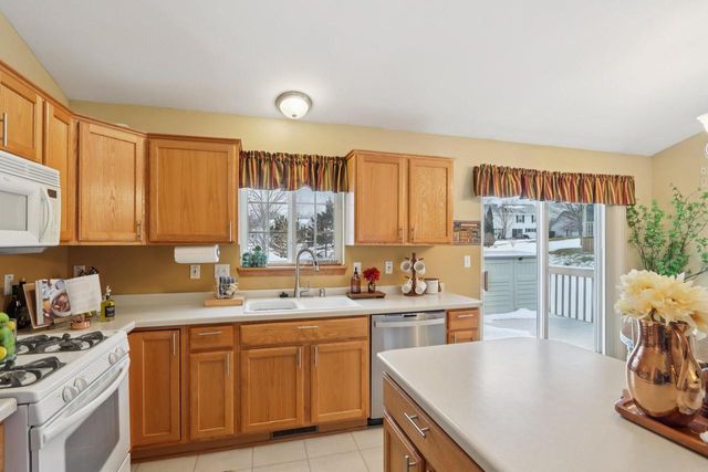 W142N9935 Amber DRIVE, Germantown, WI 53022