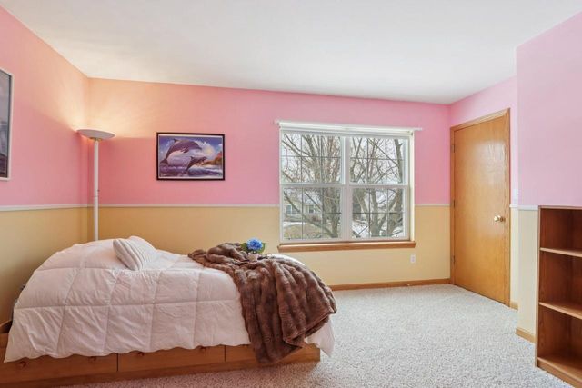 W142N9935 Amber DRIVE, Germantown, WI 53022