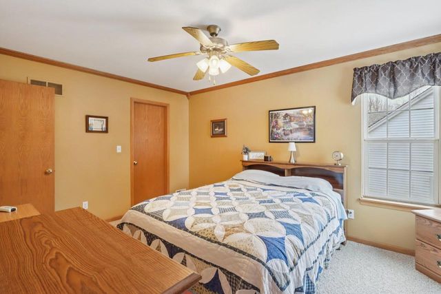 W142N9935 Amber DRIVE, Germantown, WI 53022