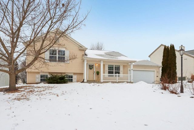 W142N9935 Amber DRIVE, Germantown, WI 53022