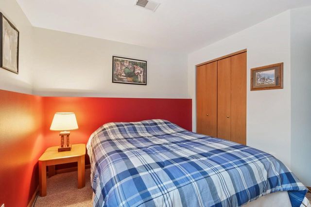 W142N9935 Amber DRIVE, Germantown, WI 53022