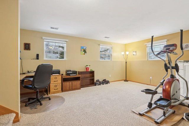 W142N9935 Amber DRIVE, Germantown, WI 53022