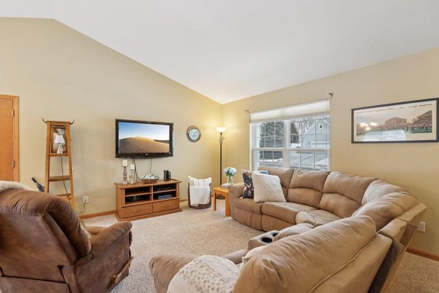 W142N9935 Amber DRIVE, Germantown, WI 53022