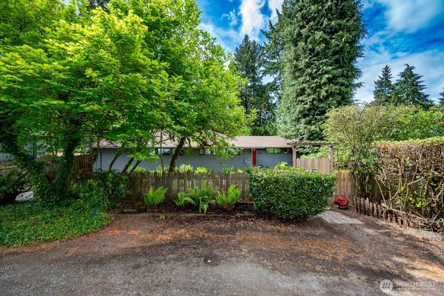 1529 NE 107th Street, Seattle, WA 98125