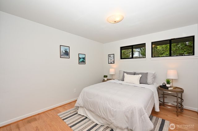 1529 NE 107th Street, Seattle, WA 98125