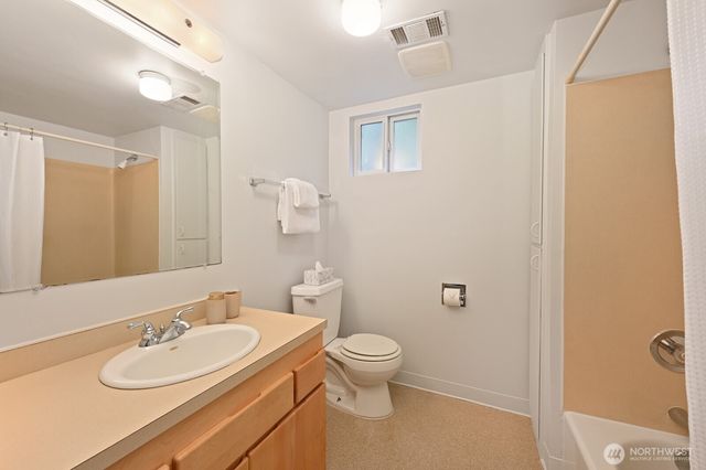 1529 NE 107th Street, Seattle, WA 98125