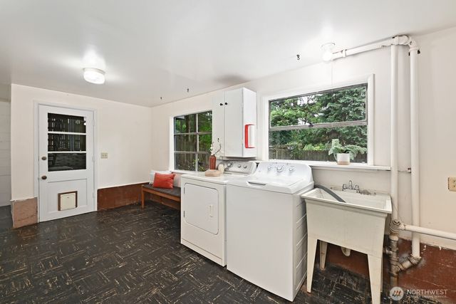 1529 NE 107th Street, Seattle, WA 98125